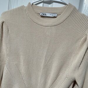 Zara Women's Cream Crew Neck Sweater